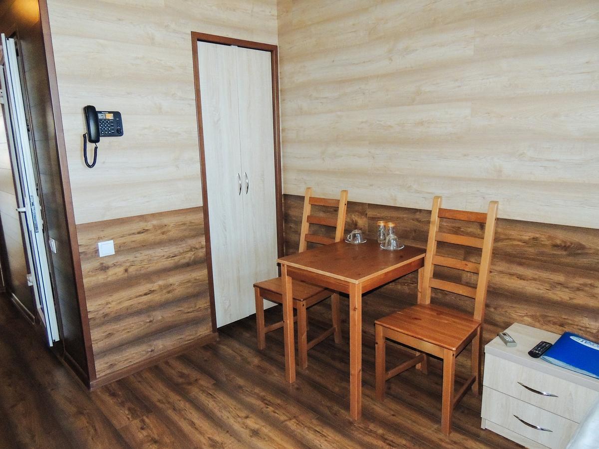 Laguna Hotel Kustanaj Zewnętrze zdjęcie