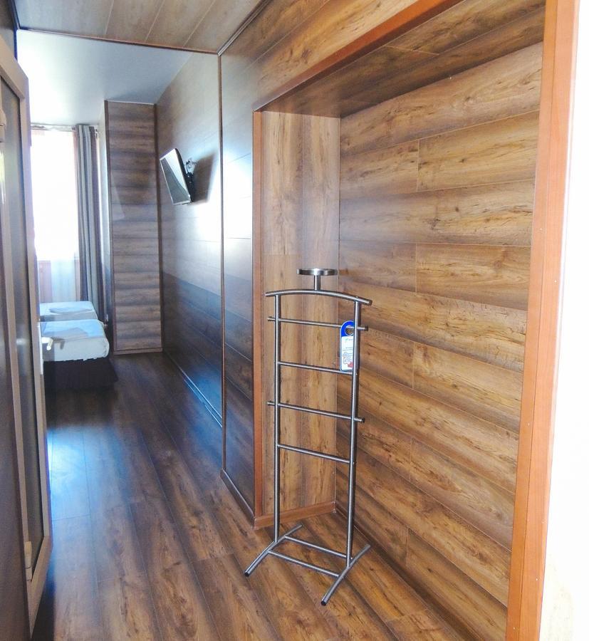 Laguna Hotel Kustanaj Zewnętrze zdjęcie