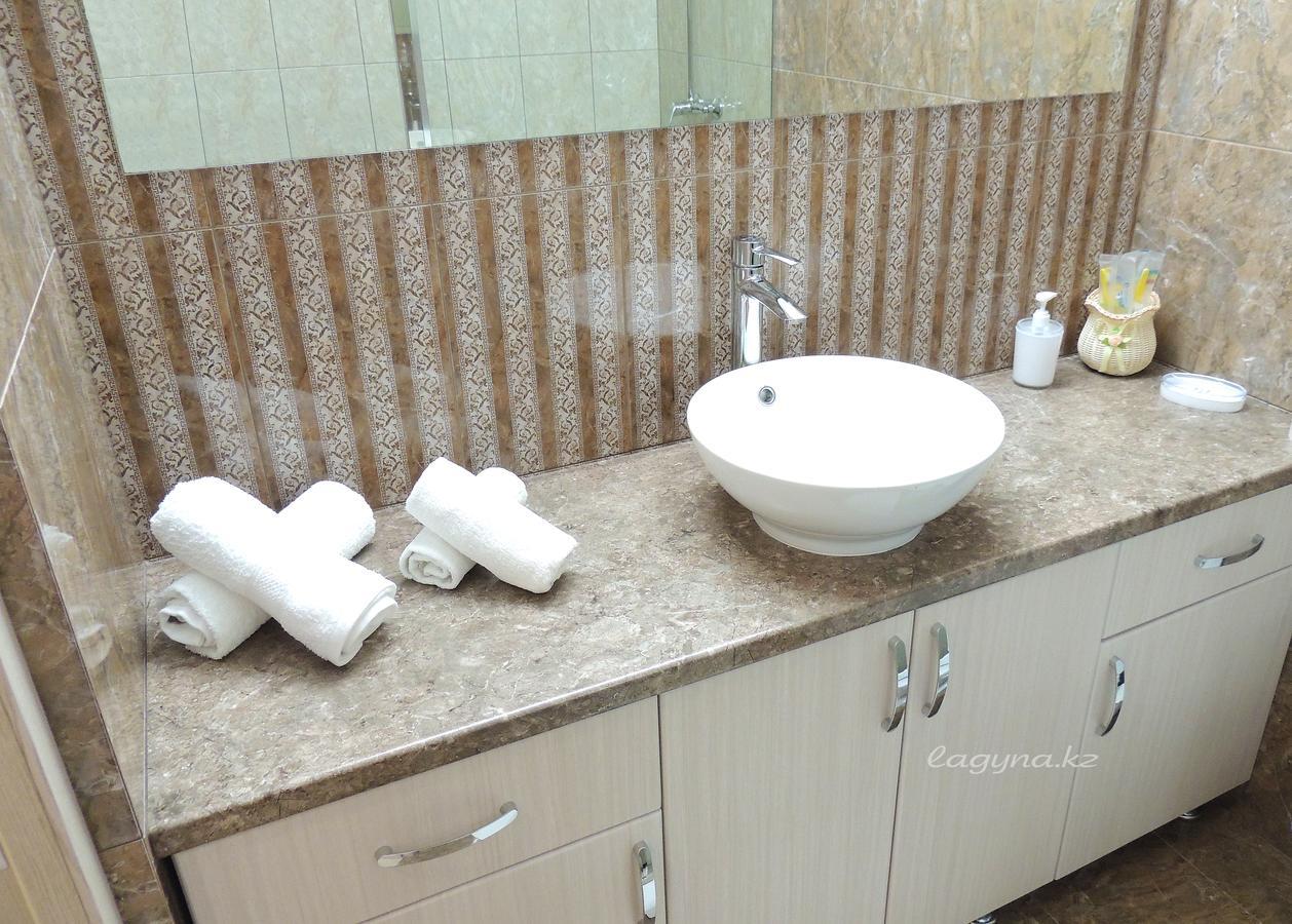 Laguna Hotel Kustanaj Zewnętrze zdjęcie